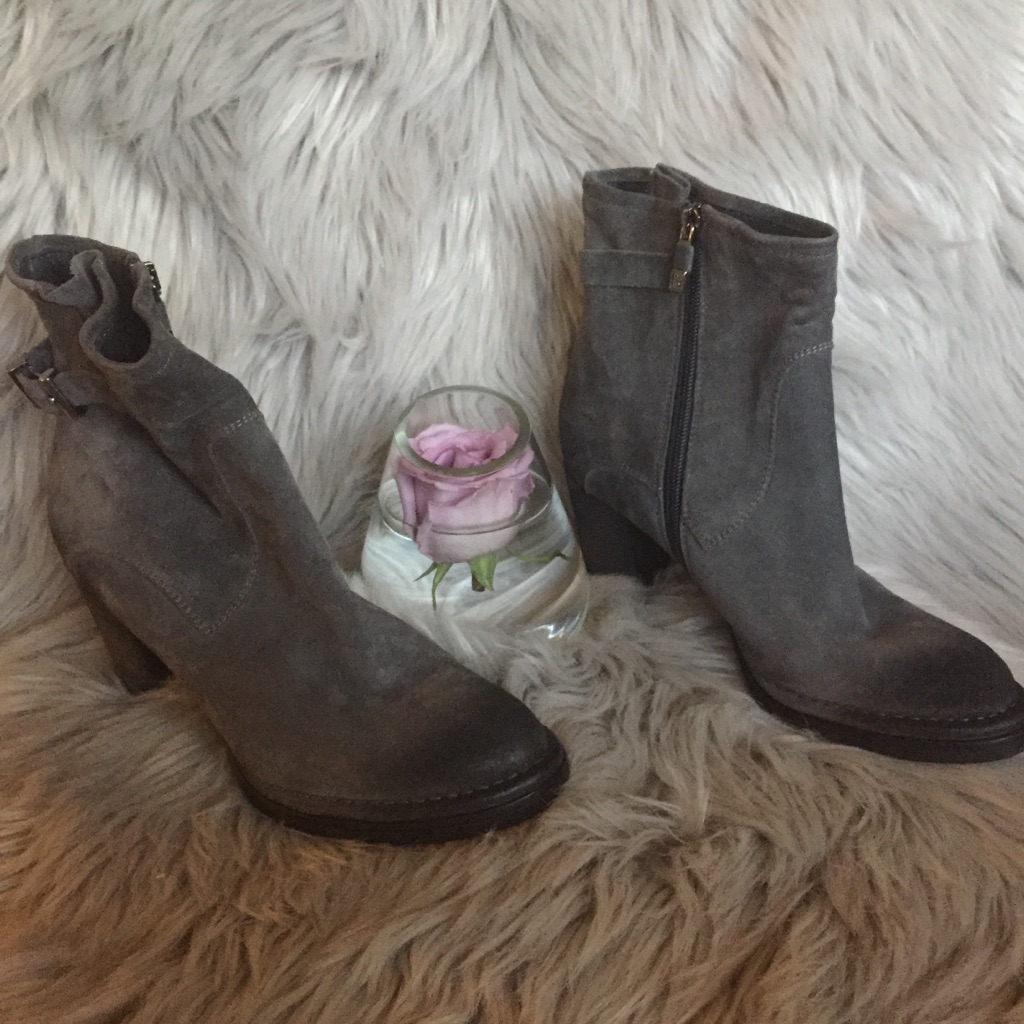 Alberto Fermani Velour Gray Bootie With Buckle